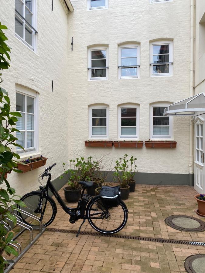 Ferienwohnung Hafenkoje Husum Husum  Exterior foto